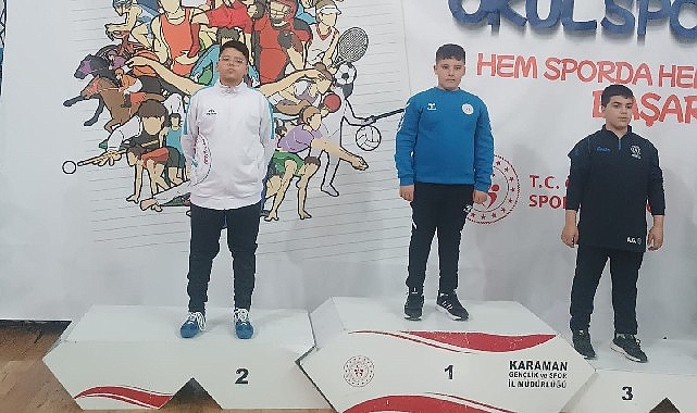 Nevşehir Belediyesi SK sporcusu Muhammed Ziya İzidoğru, serbest güreş grup