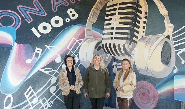 Radyo Ege Kampüs’te “Büyülü Tınılar”     Radyo Ege