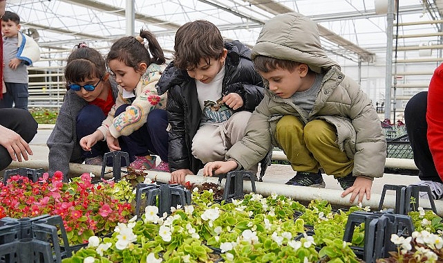 Serada Çocuk Sesleri Yankılandı    Minik Eller Toprakla