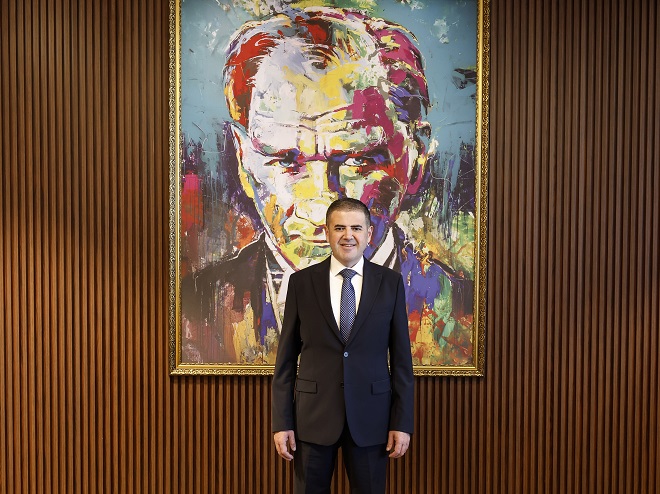 Mezitli Belediye Başkanı Ahmet Serkan Tuncer, 23 Nisan Ulusal Egemenlik