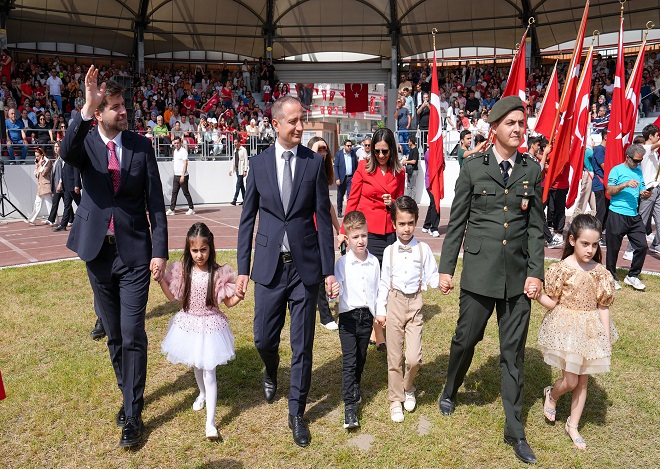 Tarsus’ta 23 Nisan Ulusal Egemenlik ve Çocuk Bayramı, renkli etkinliklerle