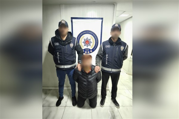 İçişleri Bakanı Ali Yerlikaya, İtalya adli makamlarınca kırmızı bültenle aranan