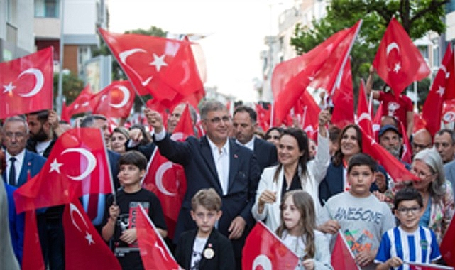 İzmir Büyükşehir Belediye Başkanı Dr.