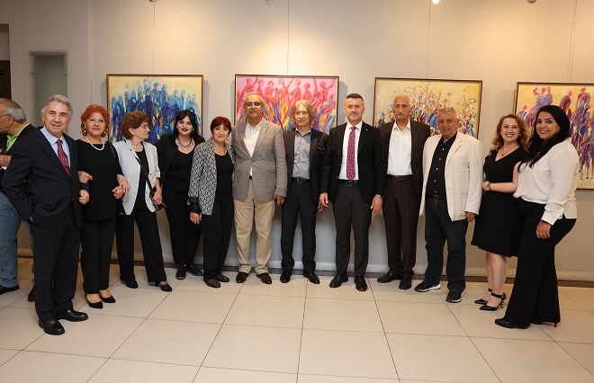 Ressam Adil Bazencir, 2014 yılı ve sonrasında yaptığı akrilik boya