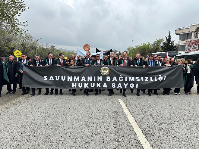 Mersin Barosu ve barolar, Türkiye Barolar Birliği’nin öncülüğünde 5 Nisan
