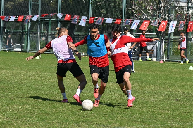 TFF 2. Lig Kırmızı Grup’ta mücadele eden ve kümede kalmak