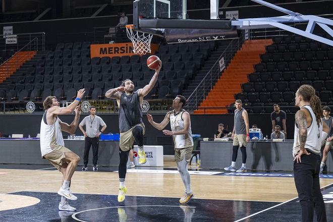 Türkiye Sigorta Basketbol Süper Ligi’nde mücadele eden Mersin Spor Kulübü