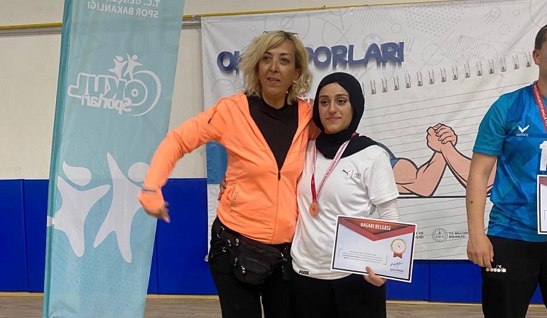 HABER: Uğur ÖZGÜR- MERSİN Mahmut Arslan Anadolu Lisesi öğrencisi Şükran
