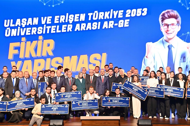 Ulaştırma ve Altyapı Bakanı Abdulkadir Uraloğlu, “Ulaşan ve Erişen Türkiye