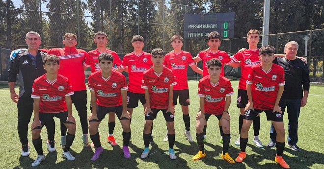 Mersin’i Türkiye Şampiyonası’nda temsil eden Kuvayi Milliyespor U-16 Takımı, grup