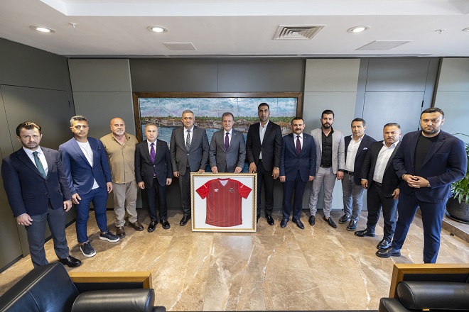 Yeni Mersin İdman Yurdu’nun yeni Kulüp Başkanı Servet Özdemir ve
