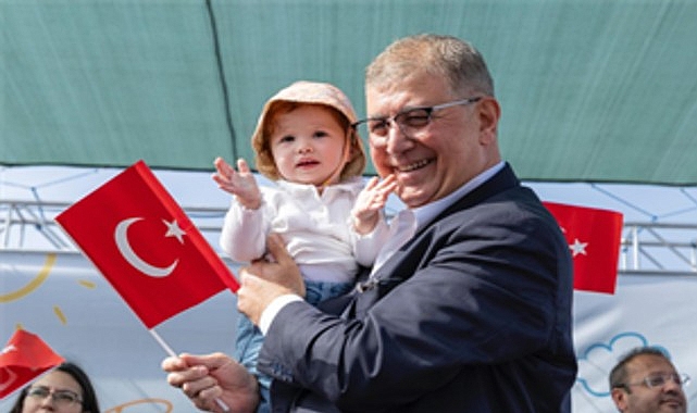 İzmir Büyükşehir Belediye Başkanı Dr.