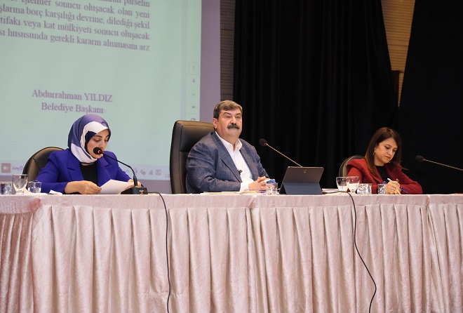 Toroslar Belediye Başkanı Abdurrahman Yıldız, önceki dönemde belediyenin Fen İşleri