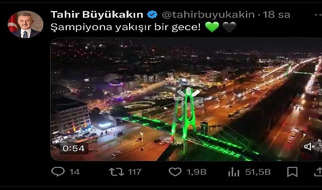 Kocaelispor’un on binlerce taraftarın katıldığı şampiyonluk kutlaması, Kocaeli Büyükşehir Belediye