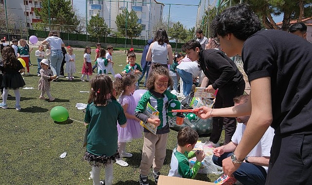 Konya Büyükşehir Belediyesi bünyesinde hizmet veren Gençlik Meclisi, 23 Nisan