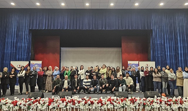 CANİKFEST Öğretmen Buluşmaları programıyla branşlarında örnek çalışmalar ve projeler hazırlayan