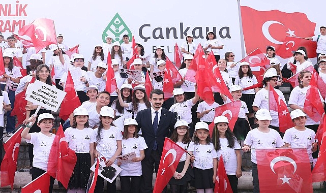 Çankaya Belediyesi, 23 Nisan'ı ilçenin dört bir yanında renkli etkinliklerle kutlamaya