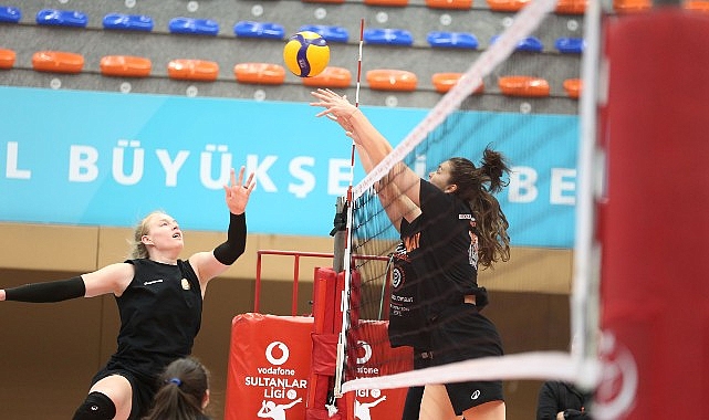 Eczacıbaşı Dynavit'in Vodafone Sultanlar Ligi play-off rakibi VakıfBank   