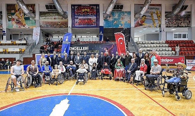 Para Dans Türkiye Şampiyonası, İzmir Büyükşehir Belediyesi’nin desteğiyle “Engelleri Dansla