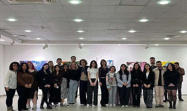  Ege Üniversitesi Eğitim Fakültesi Güzel Sanatlar Eğitim Bölümü’nde öğrenim gören