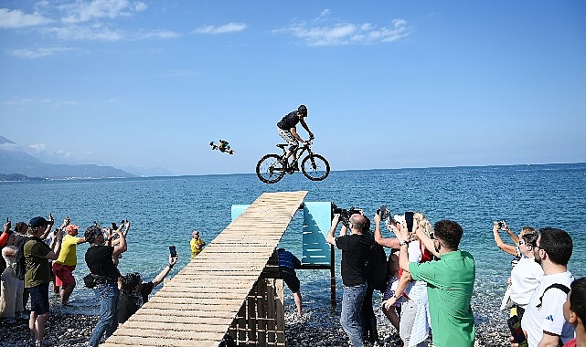 Kemer Belediyesi ana sponsorluğunda Kemer Kaymakamlığı’nın koordinesinde bu yıl üçüncüsü