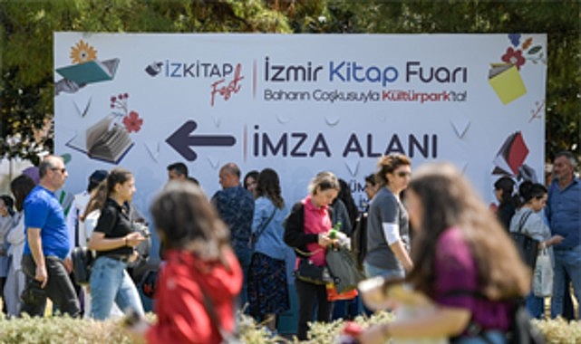 İzmir Büyükşehir Belediyesi tarafından düzenlenen İZKİTAPFEST-5.