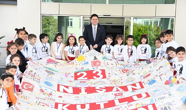 Kadıköy Belediyesi, Mustafa Kemal Atatürk’ün çocuklara armağan ettiği 23 Nisan