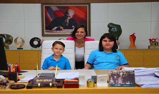 Karabağlar Belediyesi, 23 Nisan Ulusal Egemenlik ve Çocuk Bayramı’nı büyük