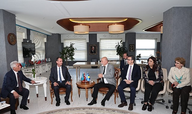 Nilüfer Belediyesi, Kosova’dan kardeş şehri Peja (İpek) Belediyesi’nden gelen heyeti
