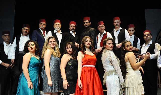 Kentin en önemli kültür sanat markalarından Karşıyaka Belediye Tiyatrosu, 2024-2025 sezonuna ‘Batakhane