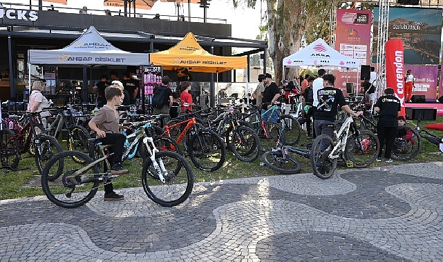 Kemer Belediyesi’nin de büyük destek verdiği ve bu yıl “Pedallar