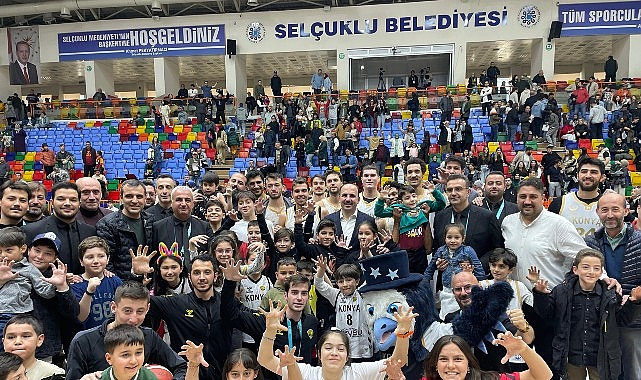 Türkiye Sigorta Basketbol Ligi'nde mücadele eden Konya Büyükşehir Belediyespor, 33.