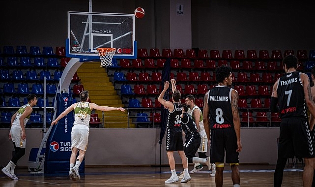 Türkiye Sigorta Basketbol Ligi'nde mücadele eden Konya Büyükşehir Belediyespor, play-in