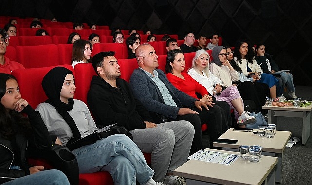 Kemer Belediyesi Ahmet Erkal Destek Eğitim Kursu öğrencilerine “Sınav kaygısı