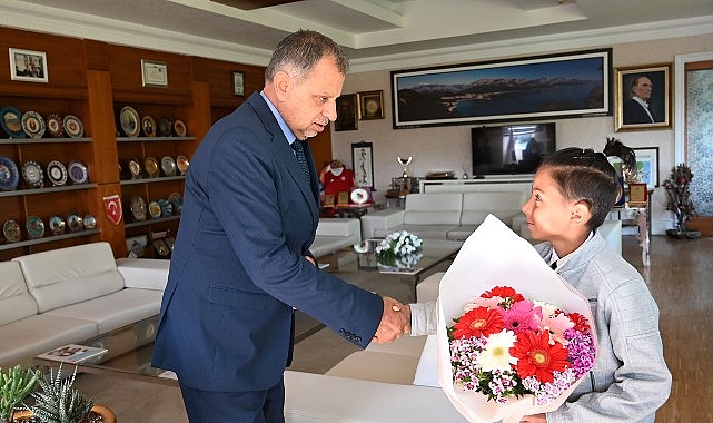 23 Nisan Ulusal Egemenlik ve Çocuk Bayramı dolayısıyla Kemer Belediye