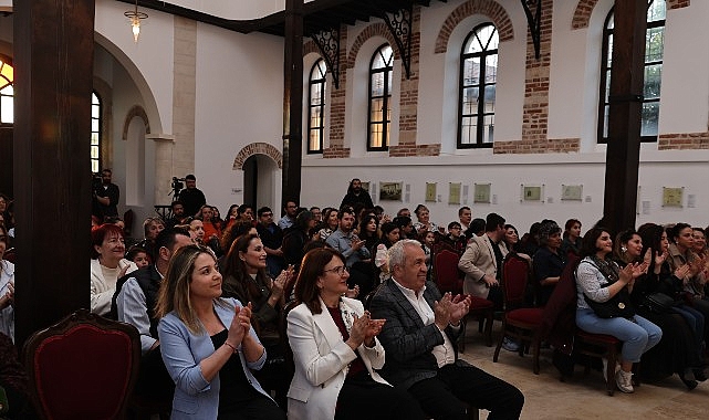 Nilüfer Belediyesi, Gölyazı Kültürevi’nin tarihi atmosferinde “Bahar Operası”nı sanatseverlerle buluşturdu.