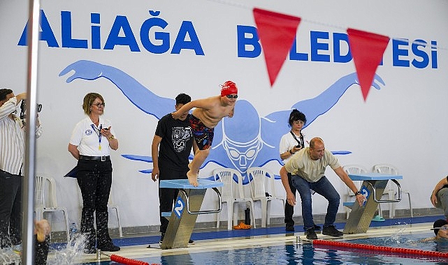 İzmir’in özel sporcuları Aliağa Spor ve Yaşam Merkezi’nin yarı olimpik