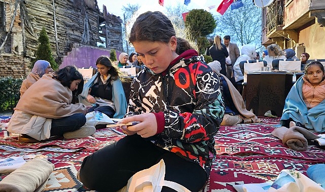 Büyükşehir Belediyesi’ne bağlı Ereğli Çıpalı Konak Kütüphanesi, şiir severleri buluşturan