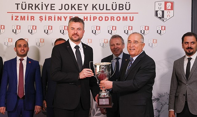  Şirinyer Hipodromu’nda Buca Belediye Başkanlığı Koşusu heyecanı  - Buca