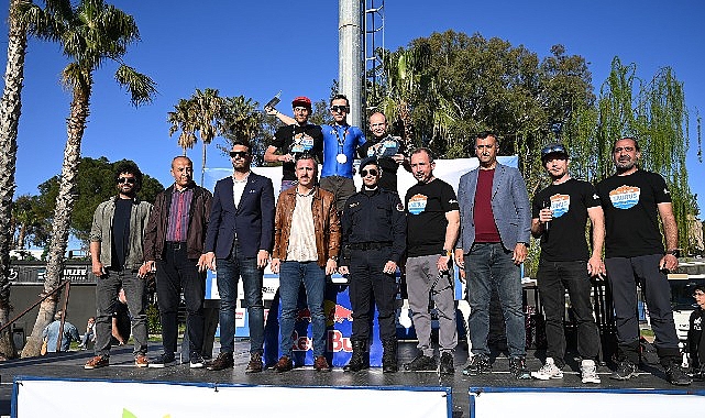 “Bisikletin Kalbi Kemer’de atıyor” sloganıyla Kemer Belediyesi'nin ana sponsorluğunda Kemer