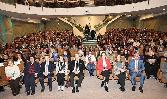 Nilüfer Belediyesi’nin kırsal mahallelerdeki kadınlara kitap okuma alışkanlığını artırmak amacıyla