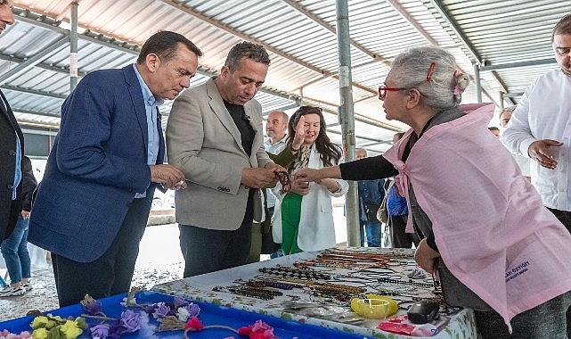 Mersin Yenişehir Belediyesi, Pazar Ötesi Kadın Üretici Pazarı’nı yenileyerek hizmete