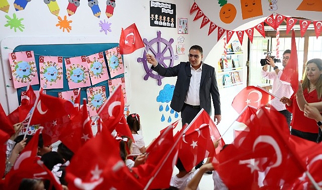 Balçova Belediye Başkanı Onur Yiğit, belediye bünyesinde faaliyet gösteren Gülfem