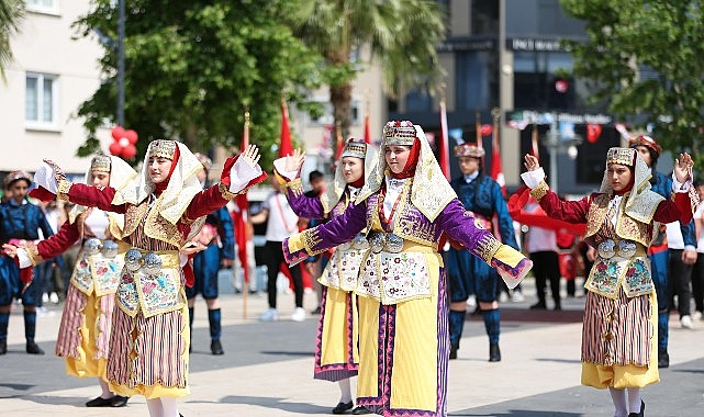 19 Mayıs Atatürk’ü Anma, Gençlik ve Spor Bayramı tüm Türkiye’de