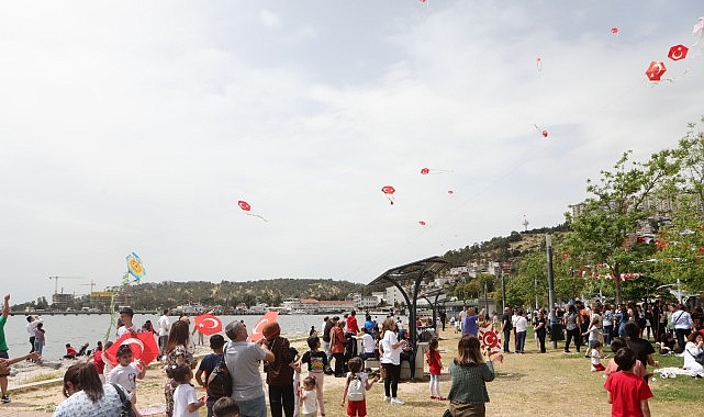 Bayraklı Belediyesi, 19 Mayıs Atatürk’ü Anma, Gençlik ve Spor Bayramı’nı,