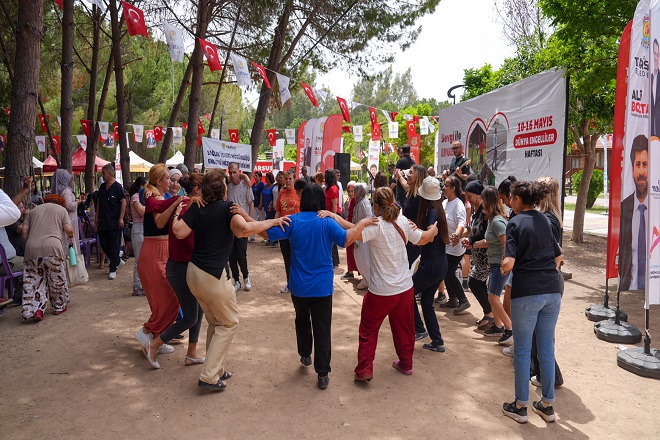 Tarsus Belediyesi, 10-16 Mayıs Engelliler Haftası ile Anneler Günü’nü bir