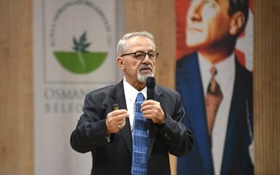 Yer bilimci Prof. Dr. Naci Görür, Ege Denizi’nde meydana gelen
