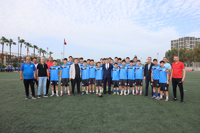 Akdeniz Belediyespor Kulübü’nün U-15 Futbol Takımı, Karaman’da düzenlenecek olan Türkiye