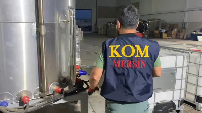 MERSİN’DE ALKOL İMALATHANESİNE BASKIN