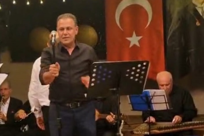 Mersin Armoni Mısralar Kültür ve Musiki Derneği Korosu, Güney Özdemir